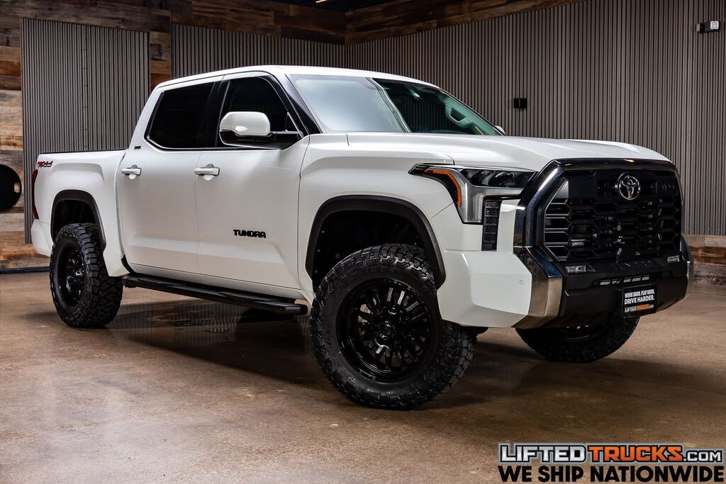 2023 Toyota Tundra SR5 CrewMax Cab 4WD