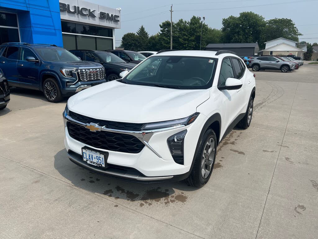 2025 Chevrolet Trax LT FWD