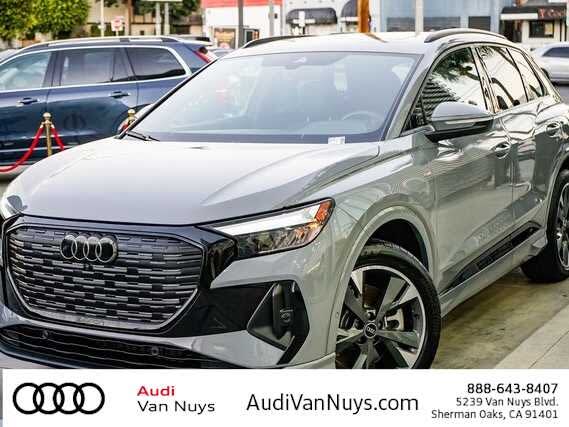 2024 Audi Q4 e-tron quattro Premium Plus 55