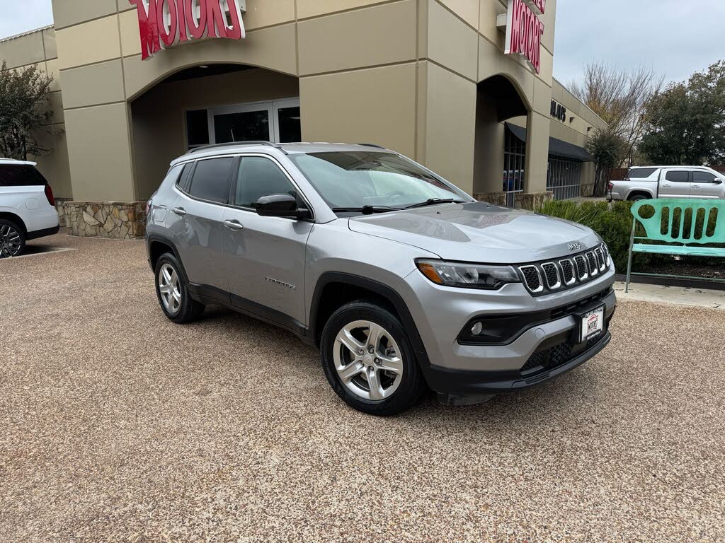 2023 Jeep Compass Latitude 4WD