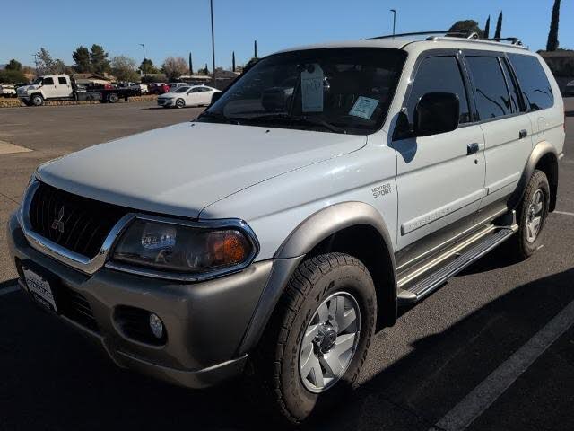 2000 Mitsubishi Montero Sport LS