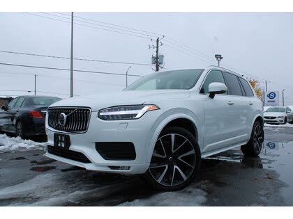 Volvo XC90 T6 Momentum 7-Passenger AWD 2022