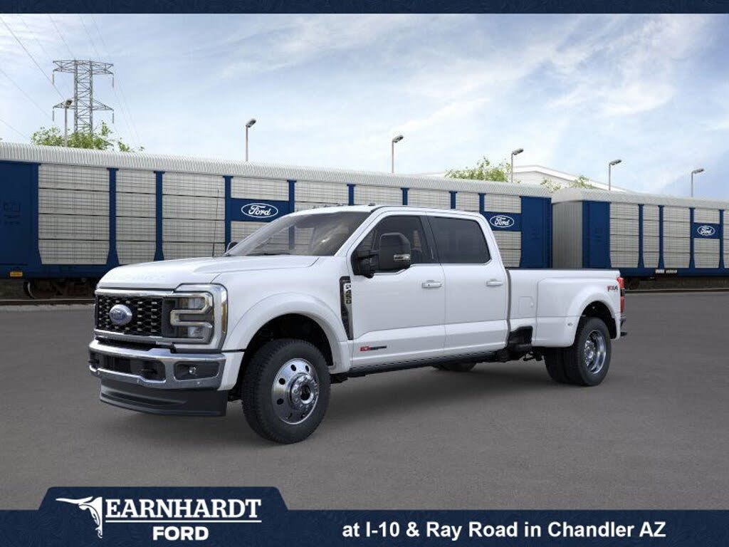 2026 Ford F-450 Super Duty Lariat Crew Cab LB DRW 4WD