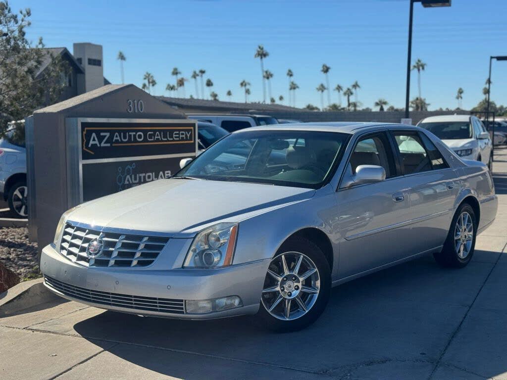 2011 Cadillac DTS FWD