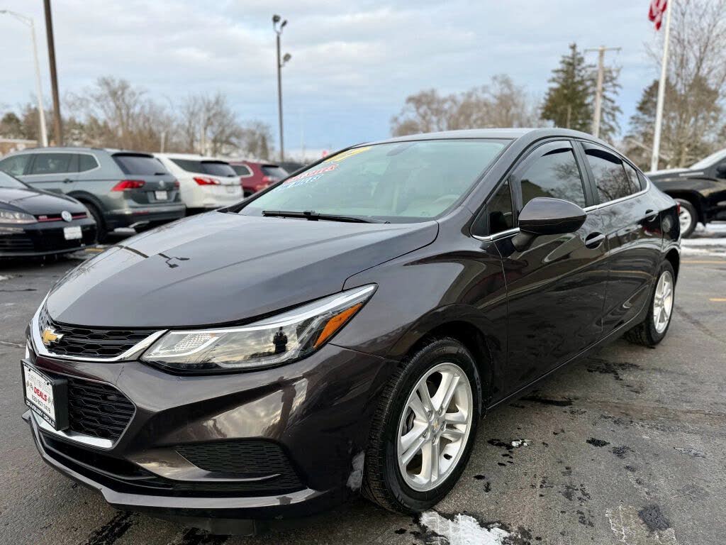 2017 Chevrolet Cruze LT Sedan FWD