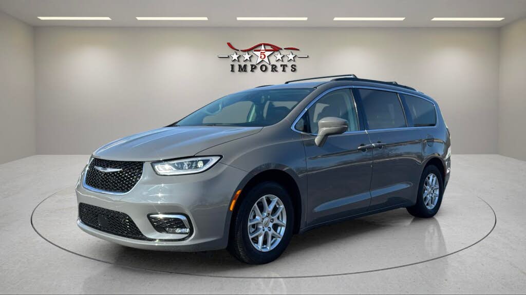 2022 Chrysler Pacifica Touring L FWD