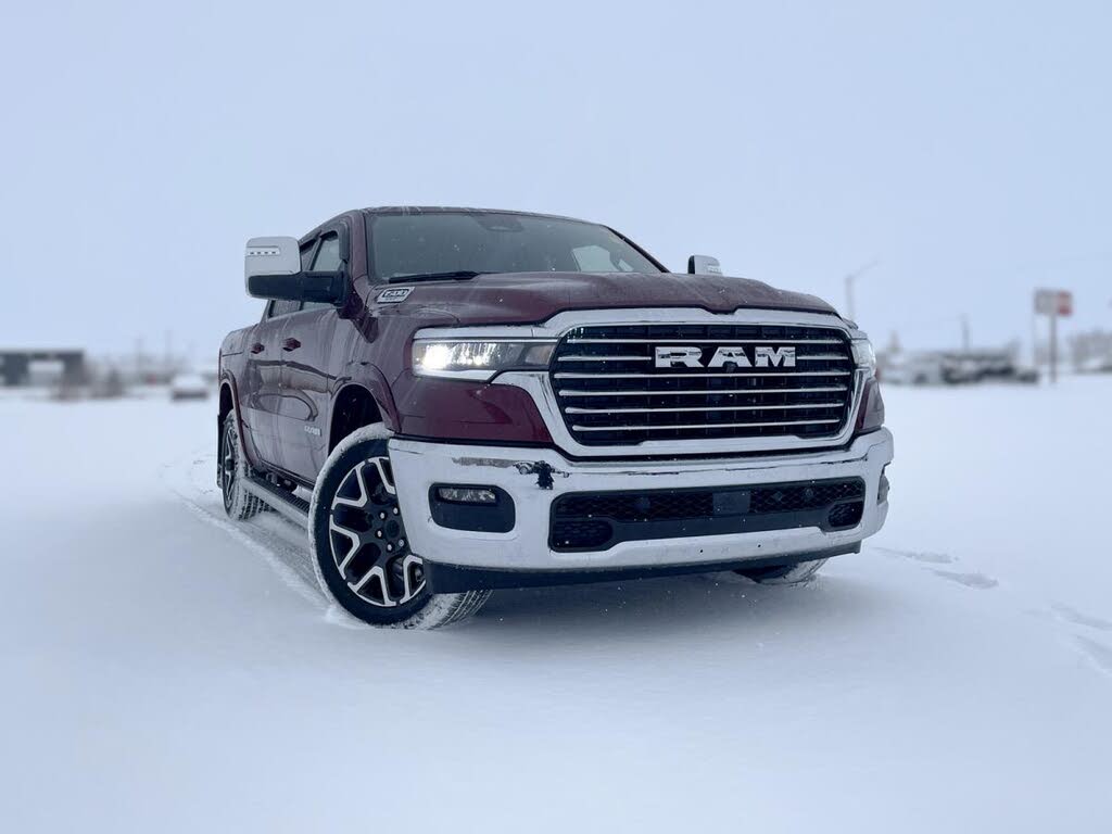 2025 RAM 1500 Laramie Crew Cab 4WD