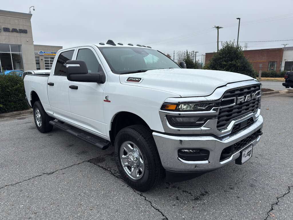 2026 RAM 2500 Tradesman Crew Cab 4WD
