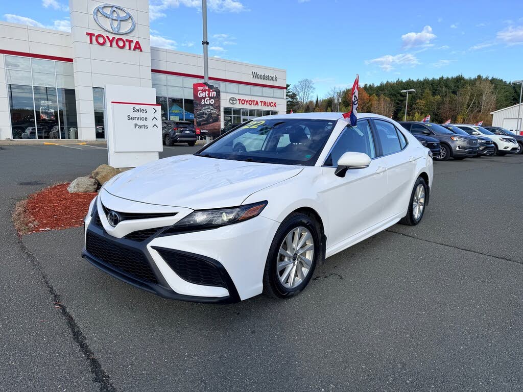2022 Toyota Camry SE FWD