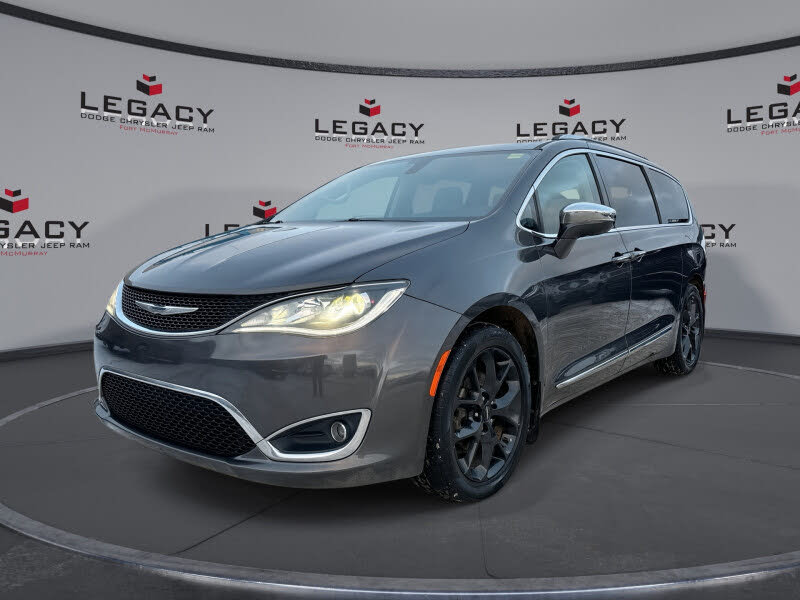 2017 Chrysler Pacifica Limited FWD