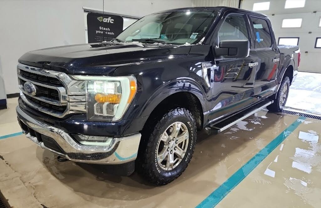 Ford F-150 XLT SuperCrew 4WD 2023