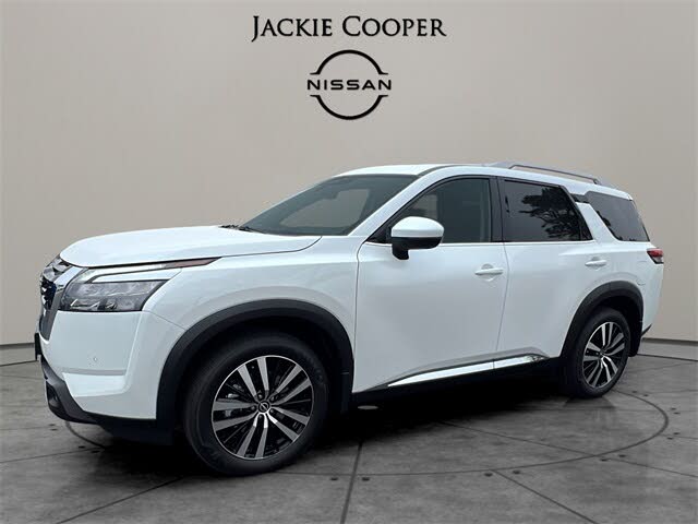 2025 Nissan Pathfinder Platinum 4WD