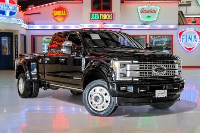 2019 Ford F-450 Super Duty Platinum Crew Cab LB DRW 4WD