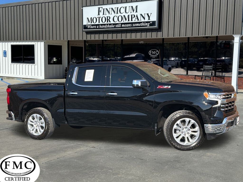 2024 Chevrolet Silverado 1500 LTZ Crew Cab 4WD