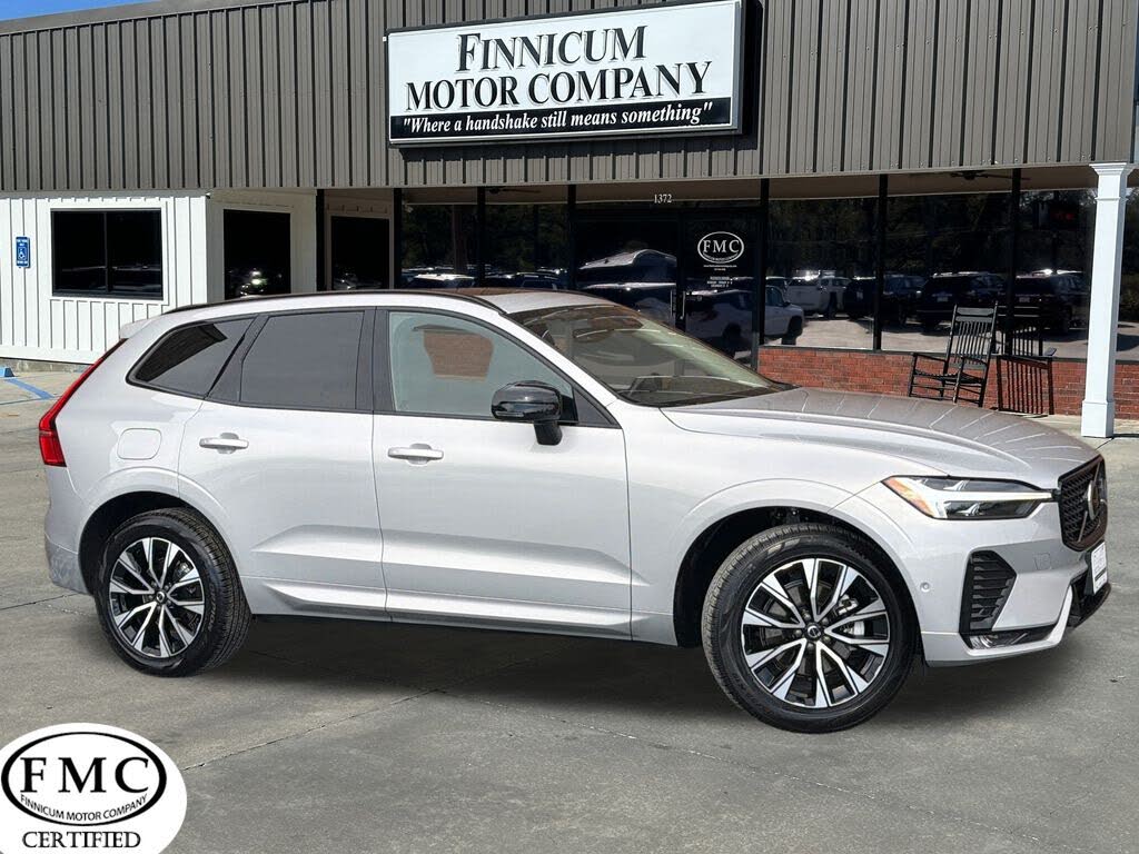 2025 Volvo XC60 B5 Plus Dark Theme AWD