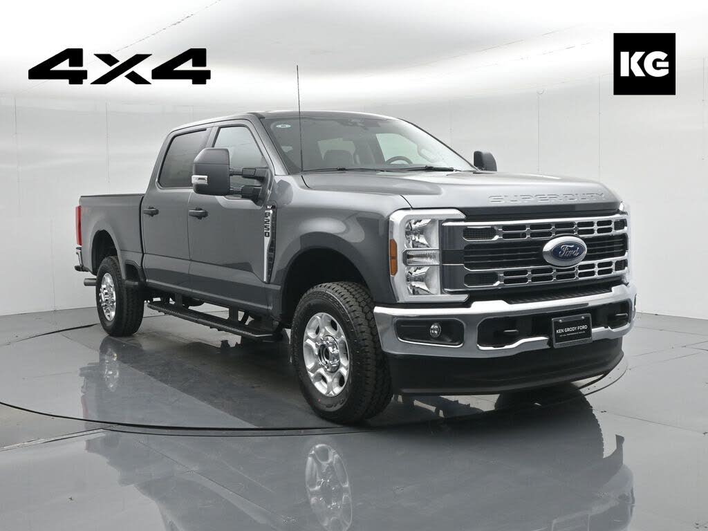 2026 Ford F-250 Super Duty XLT Crew Cab 4WD