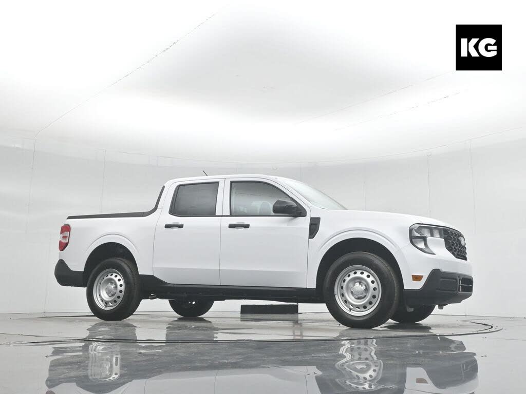 2026 Ford Maverick XL SuperCrew FWD