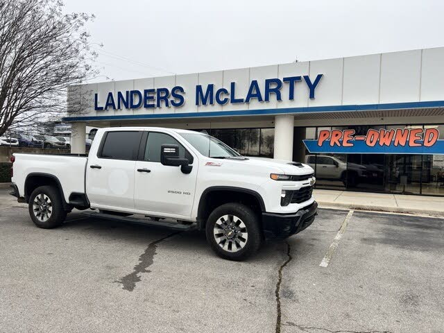 2024 Chevrolet Silverado 2500HD Custom Crew Cab 4WD