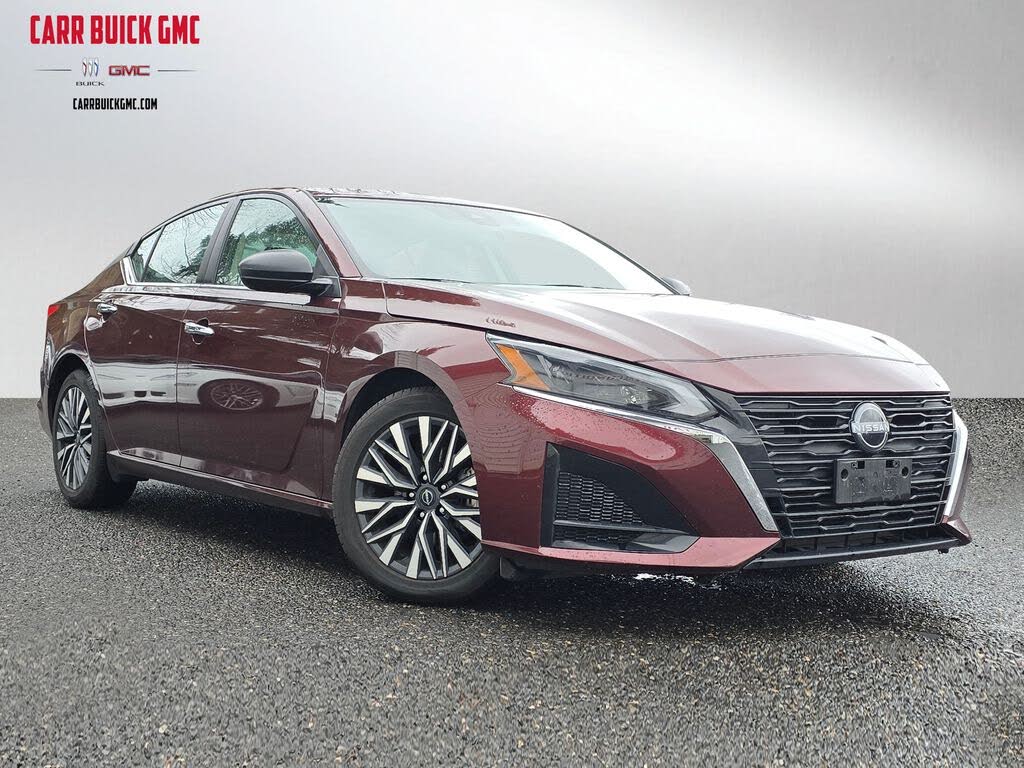 2024 Nissan Altima 2.5 SV FWD