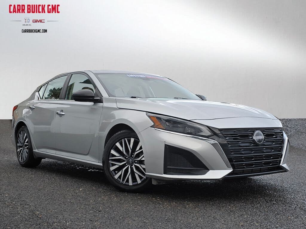 2024 Nissan Altima 2.5 SV FWD