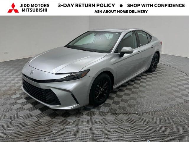 2025 Toyota Camry LE FWD