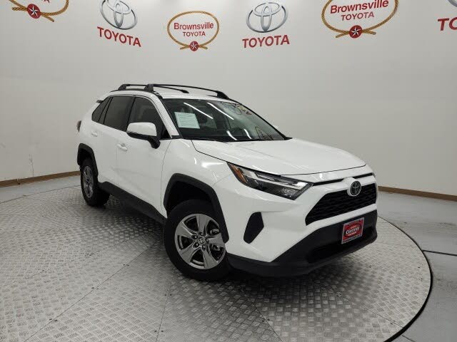 2025 Toyota RAV4 XLE FWD