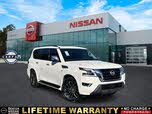 Nissan Armada Platinum RWD