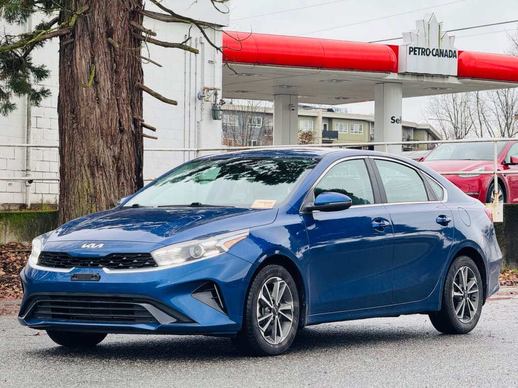 2022 Kia Forte EX FWD