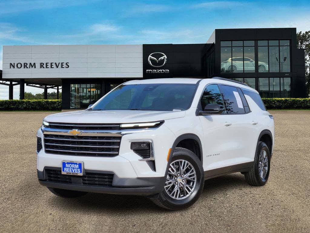 2026 Chevrolet Traverse LT FWD