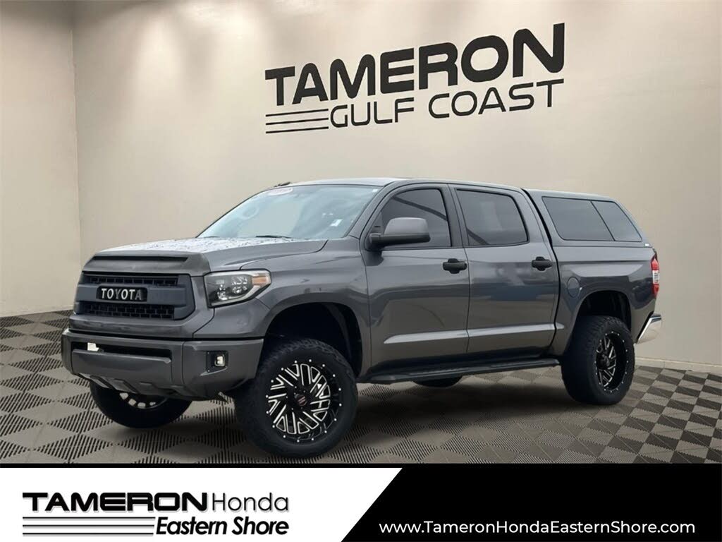 2017 Toyota Tundra SR5 CrewMax 5.7L FFV 4WD