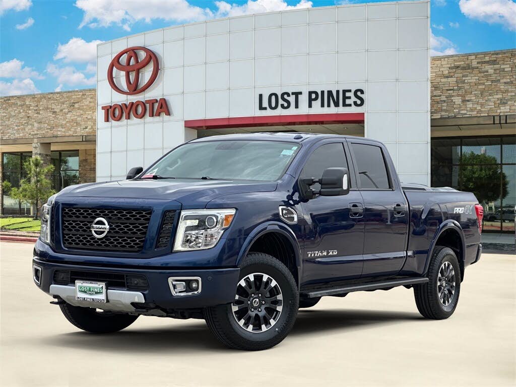 2019 Nissan Titan XD PRO-4X Crew Cab 4WD