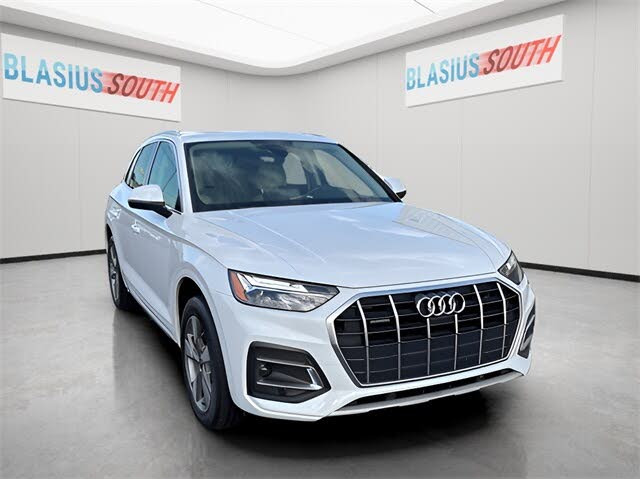 2022 Audi Q5 quattro Premium Plus 40 TFSI