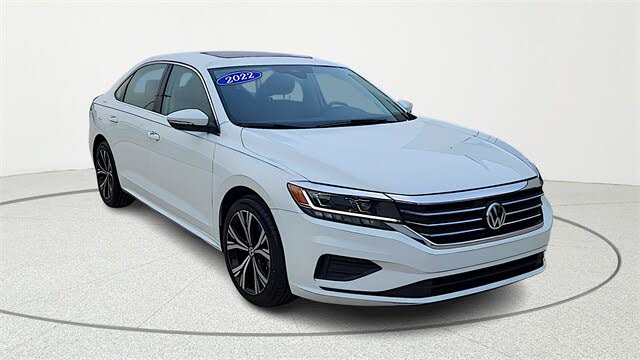 2022 Volkswagen Passat 2.0T SE FWD