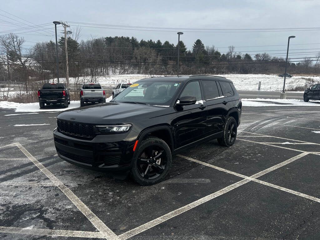 2023 Jeep Grand Cherokee L Altitude 4WD