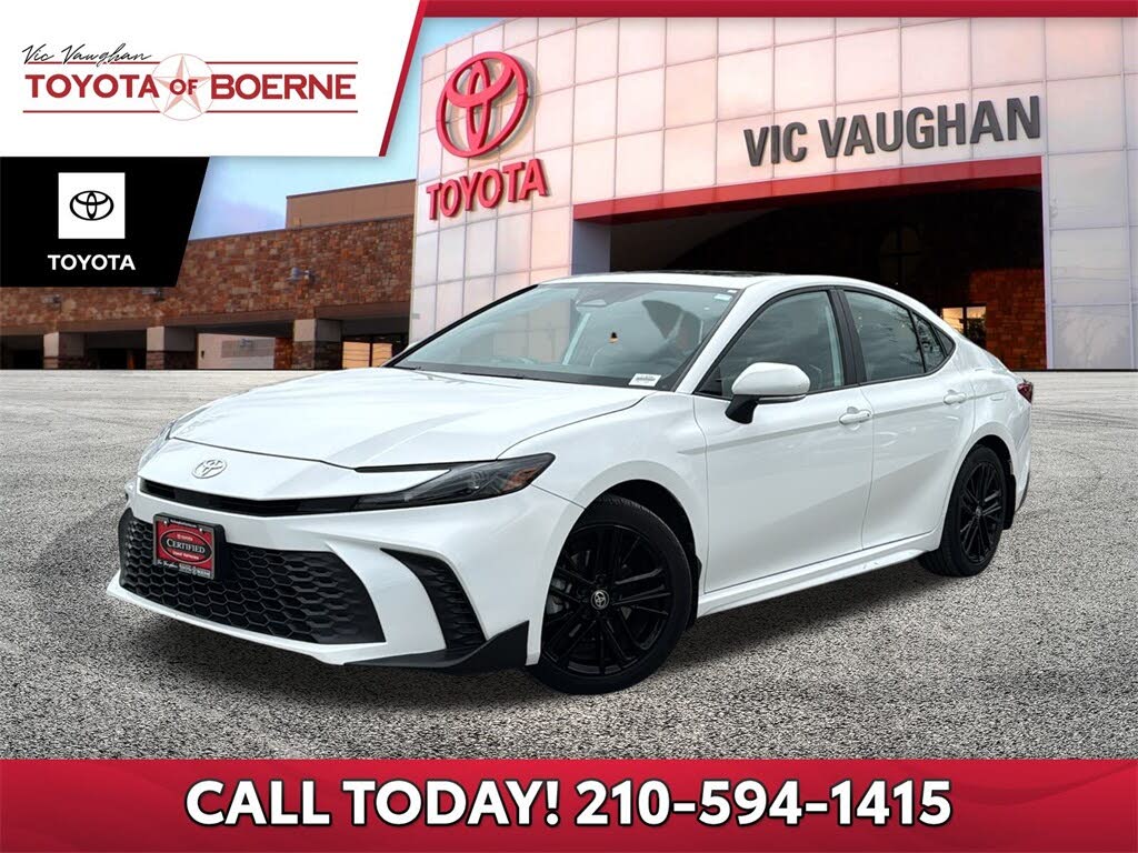 2025 Toyota Camry SE AWD