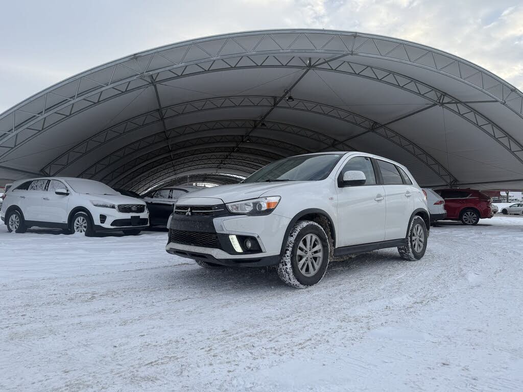 2019 Mitsubishi RVR SE FWD