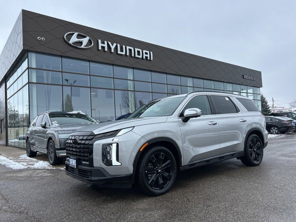 2025 Hyundai Palisade Urban AWD with 7 Passenger Seating
