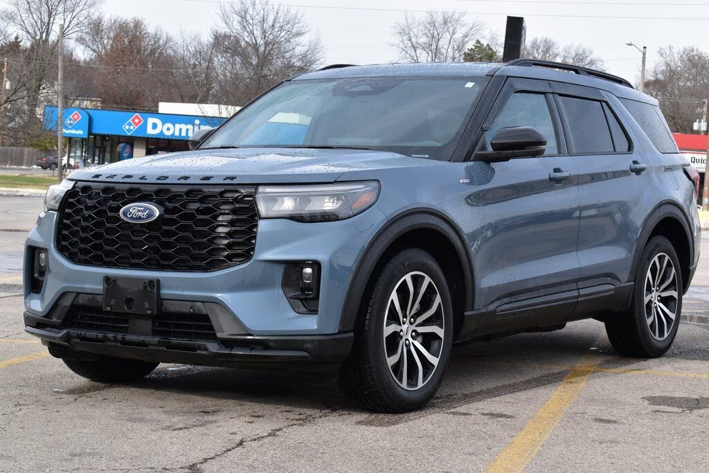 2025 Ford Explorer ST-Line AWD