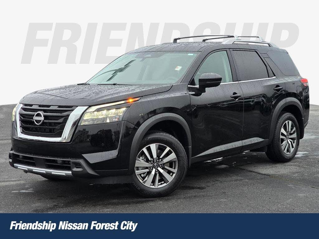 2025 Nissan Pathfinder SL FWD