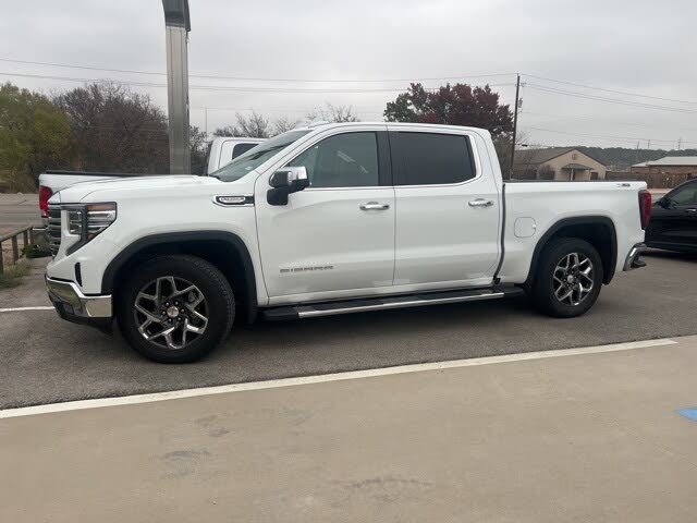 2023 GMC Sierra 1500 SLT Crew Cab 4WD
