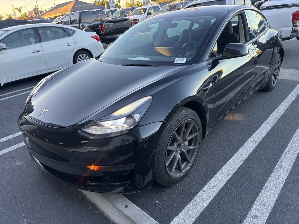 2022 Tesla Model 3 RWD