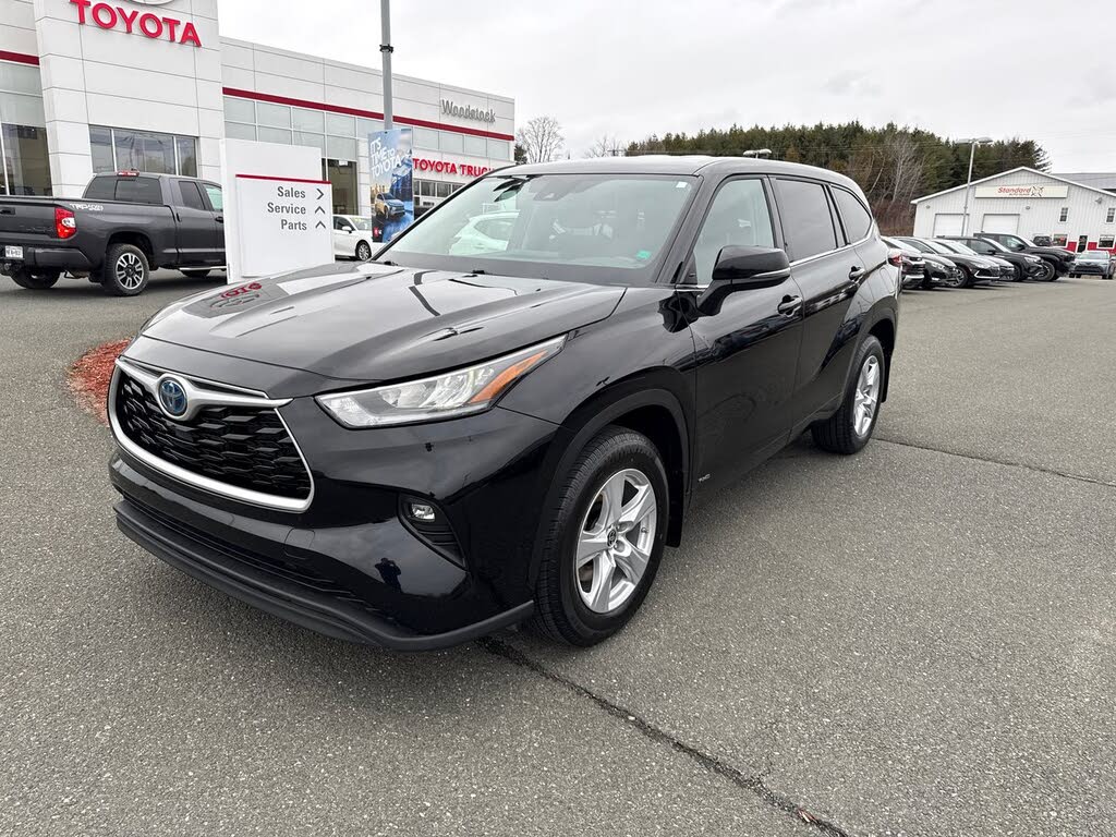 2022 Toyota Highlander Hybrid LE AWD