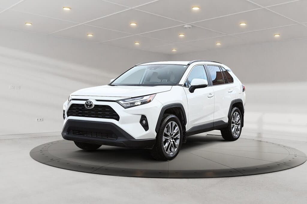 Toyota RAV4 XLE AWD 2022