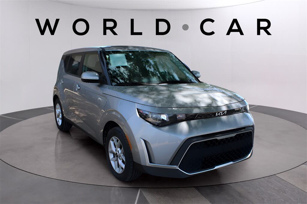 2024 Kia Soul LX FWD