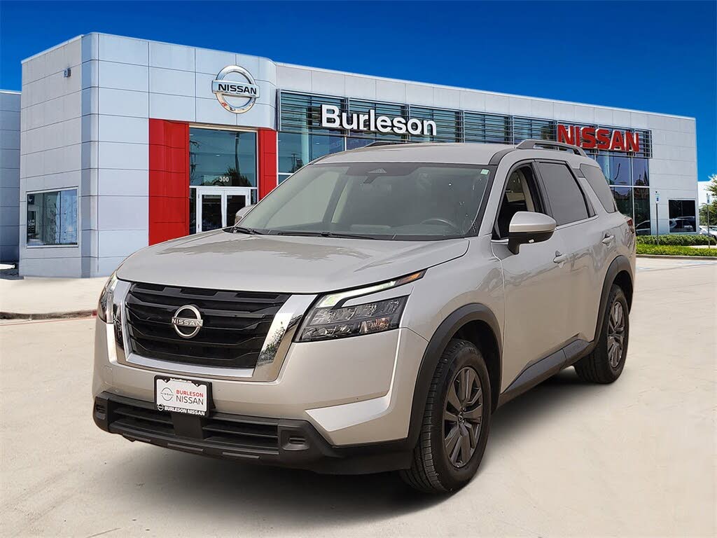 2024 Nissan Pathfinder SV FWD