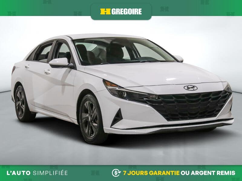 Hyundai Elantra Preferred FWD 2022