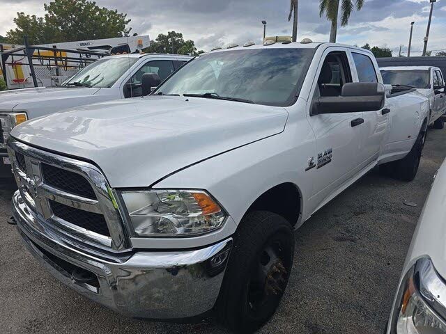 2018 RAM 3500 Tradesman Crew Cab LB DRW 4WD