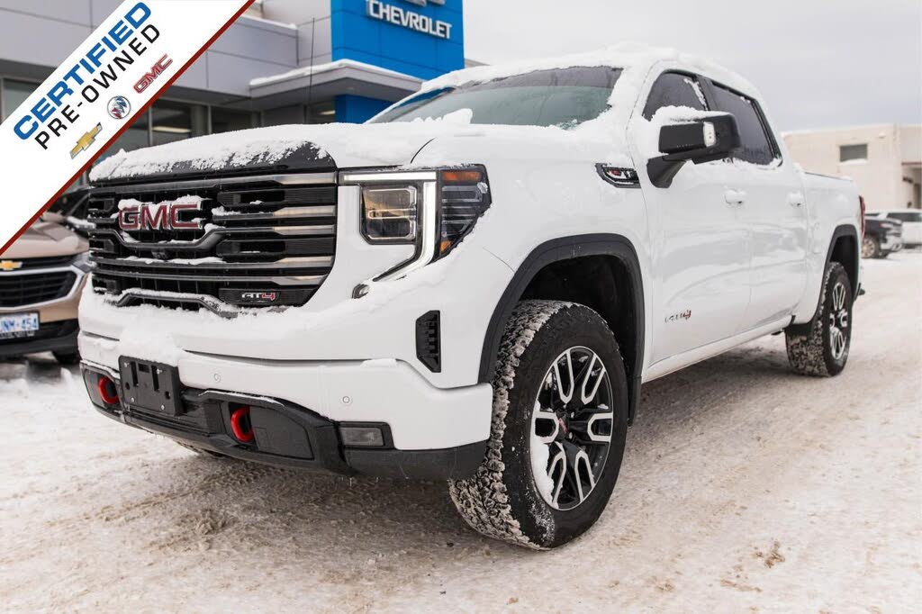 2025 GMC Sierra 1500 AT4 Crew Cab 4WD
