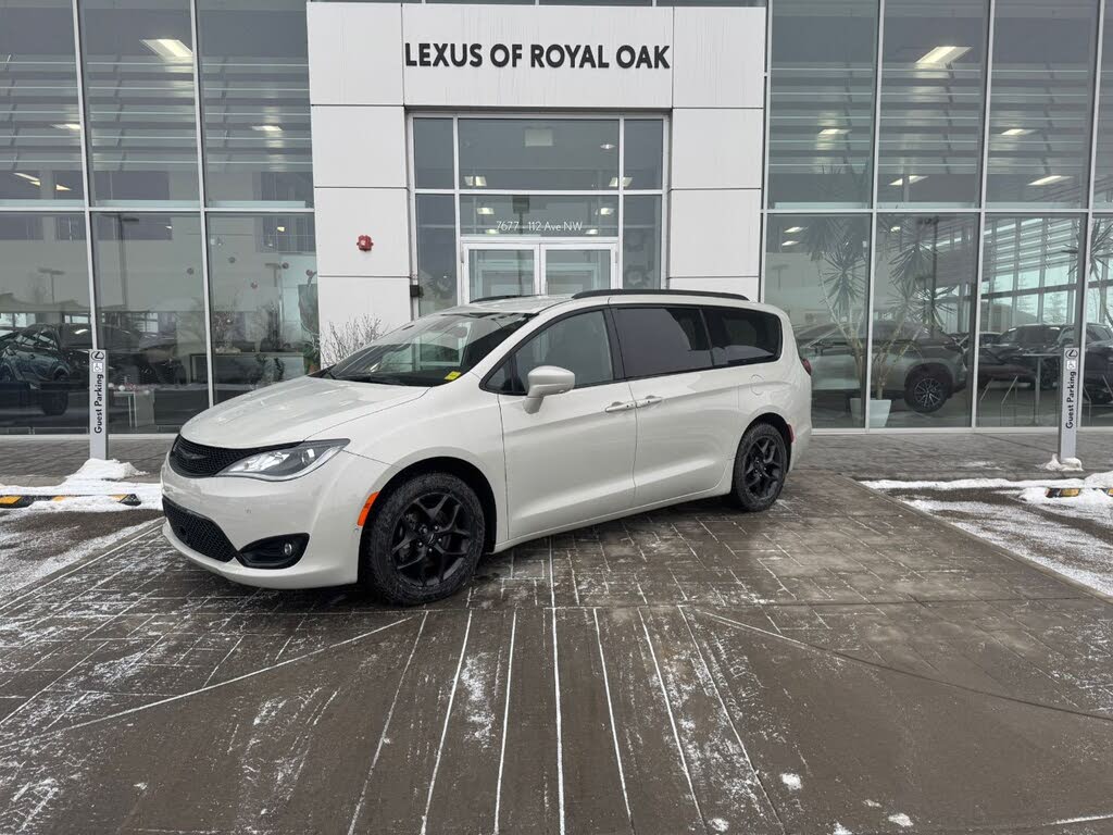 2020 Chrysler Pacifica Touring L Plus FWD