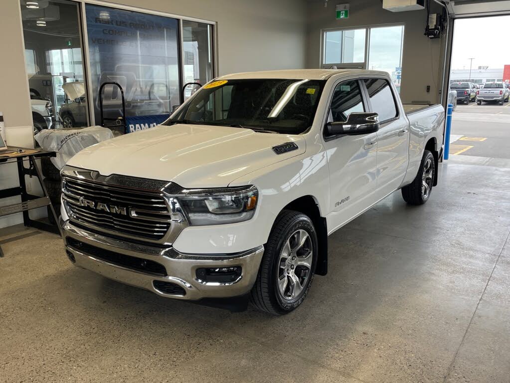 2023 RAM 1500 Laramie Crew Cab 4WD